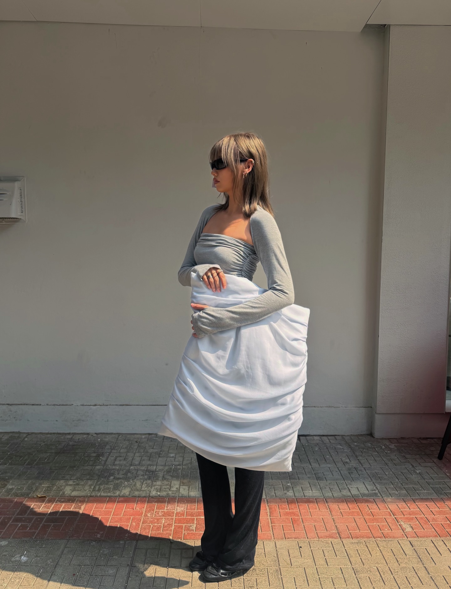 เมทัล สุขขาว