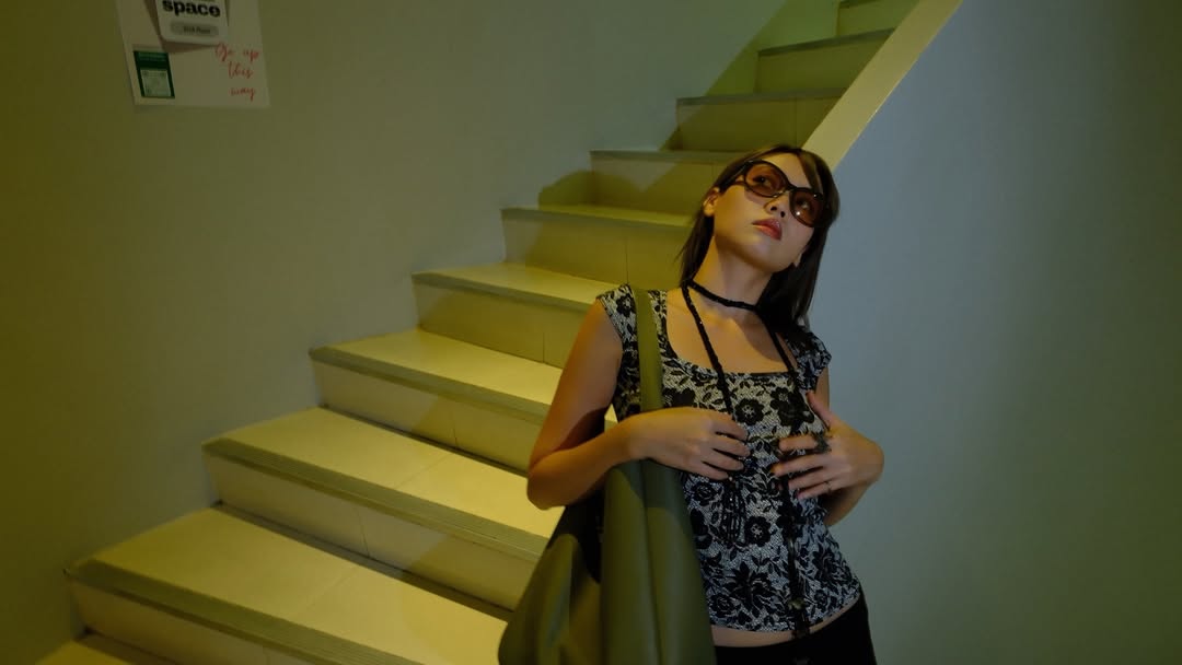 เมทัล สุขขาว