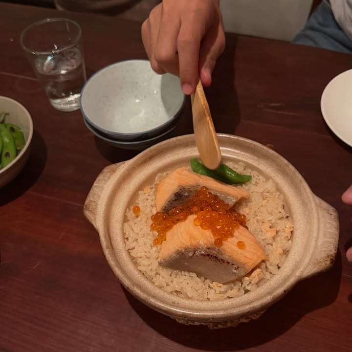 เมทัล สุขขาว