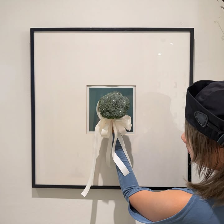 เมทัล สุขขาว