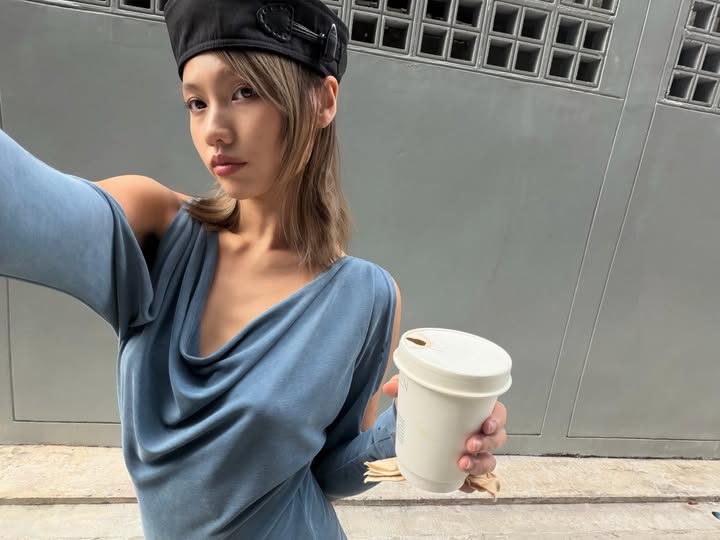 เมทัล สุขขาว