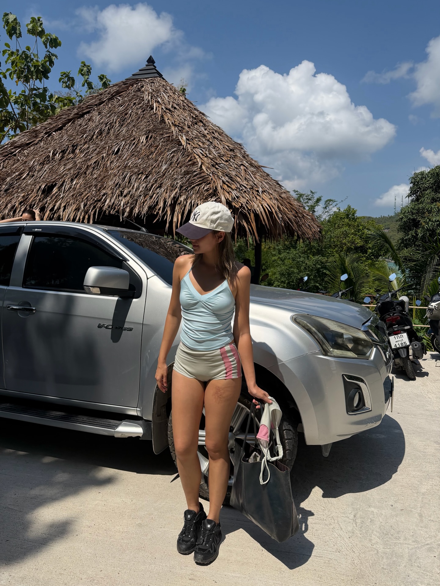 เมทัล สุขขาว