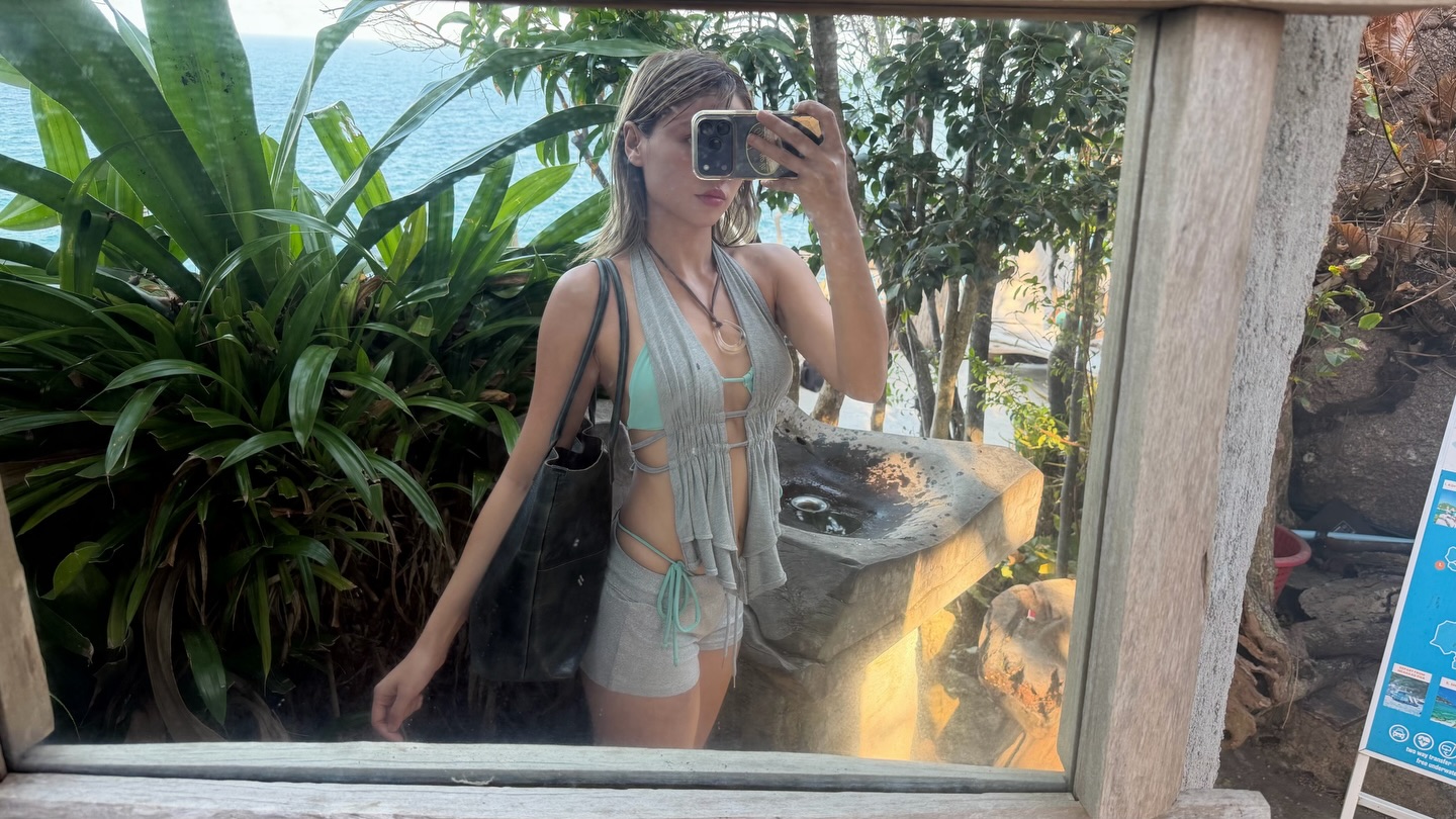 เมทัล สุขขาว