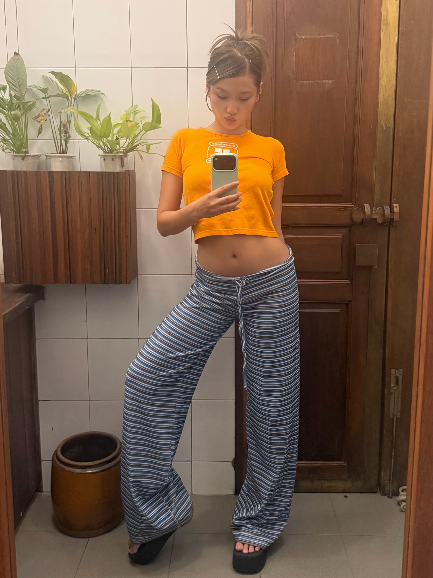 เมทัล สุขขาว