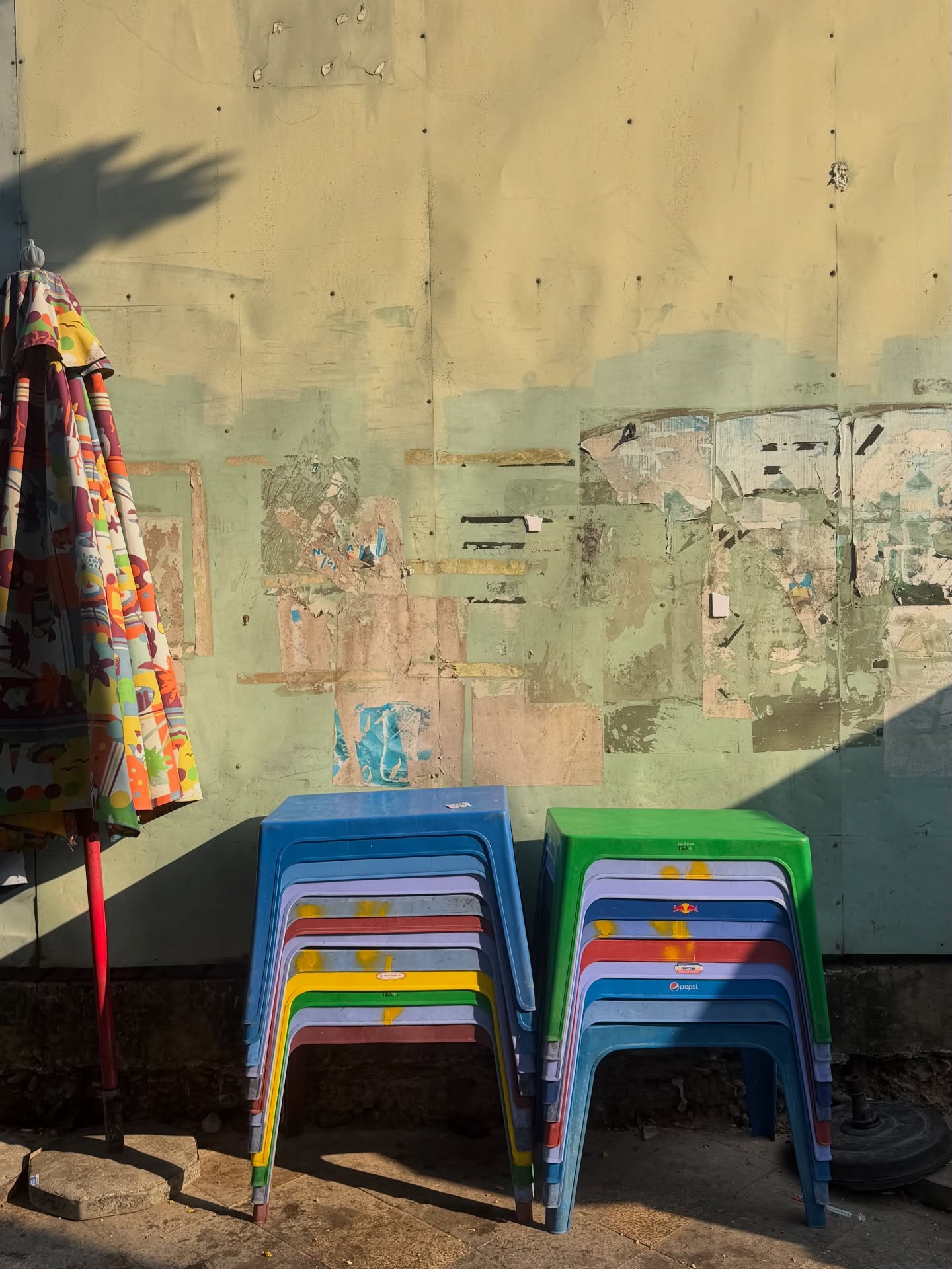 เมทัล สุขขาว