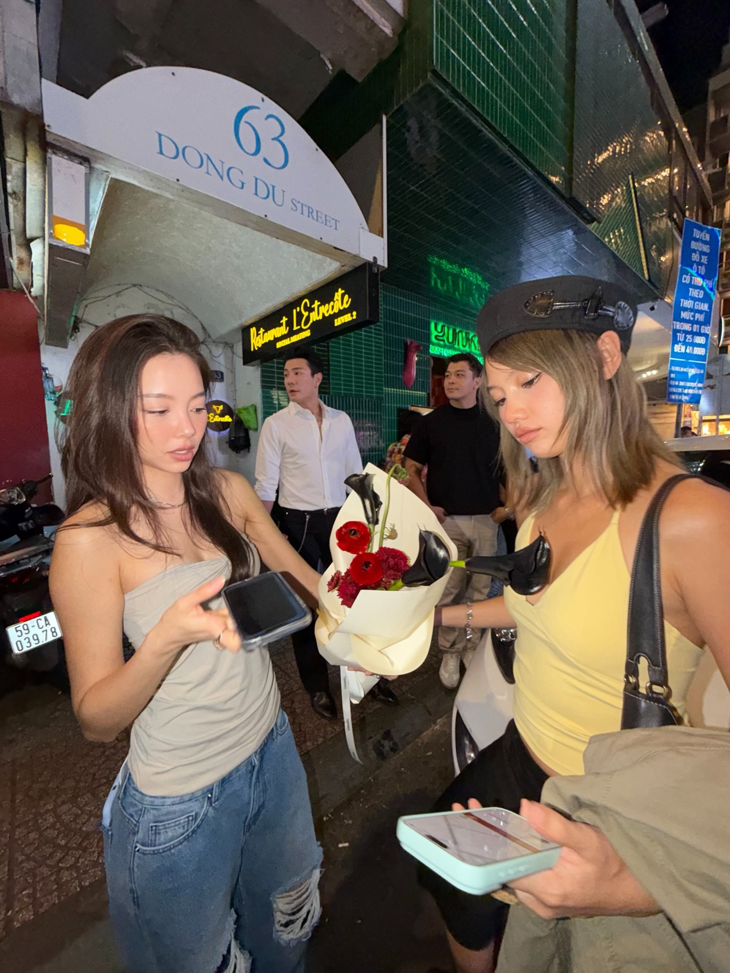 เมทัล สุขขาว