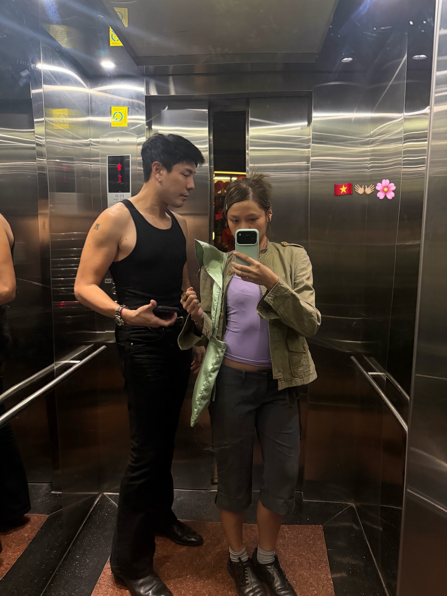 เมทัล สุขขาว