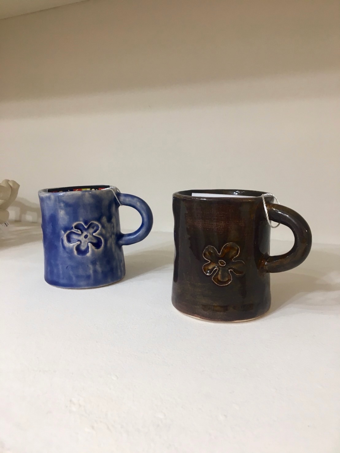 เมทัล สุขขาว