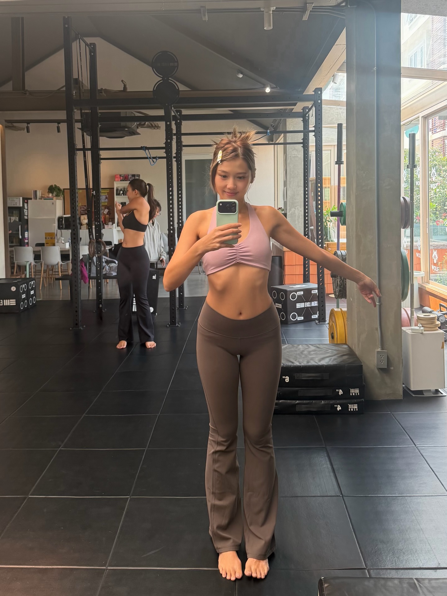 เมทัล สุขขาว