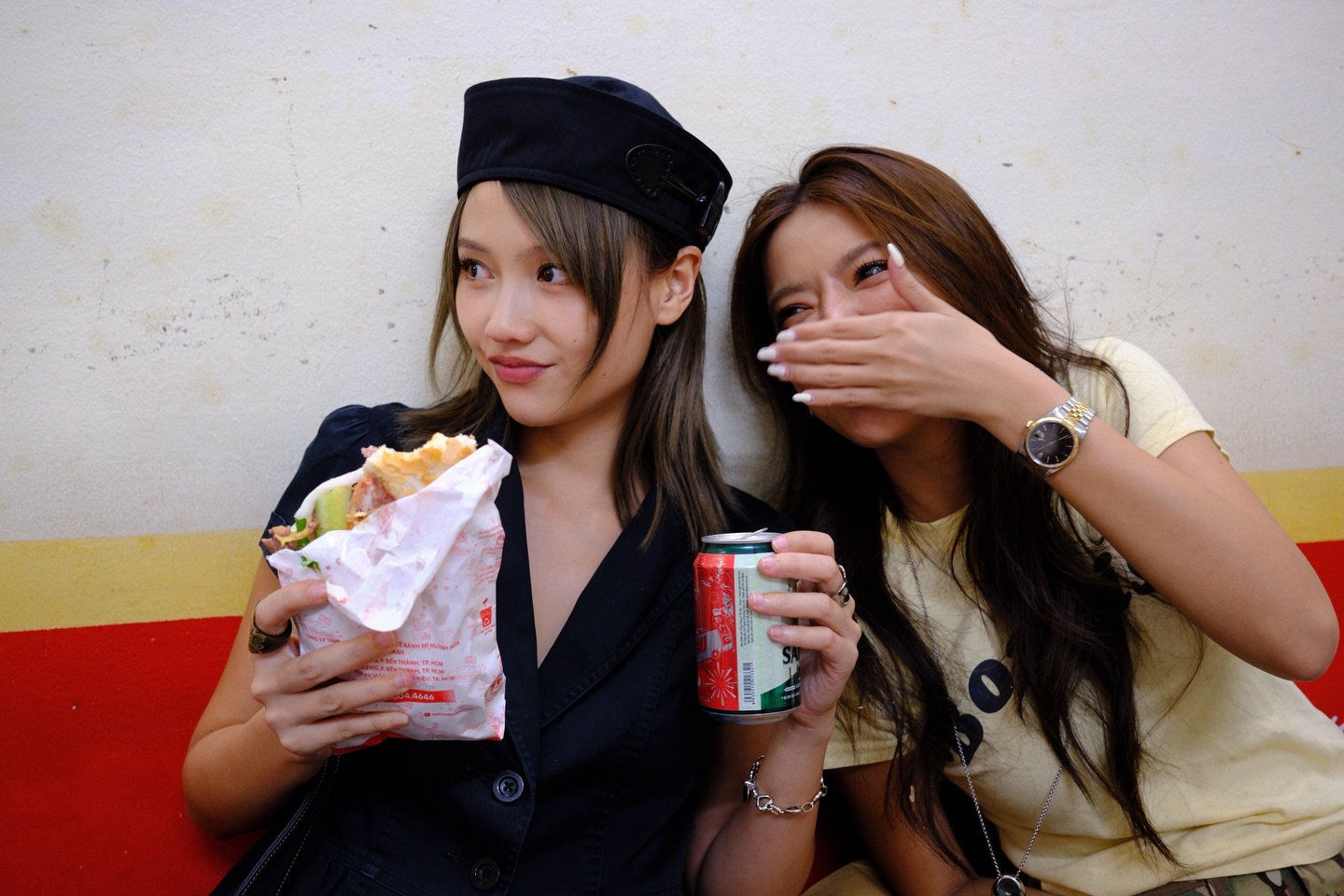 เมทัล สุขขาว