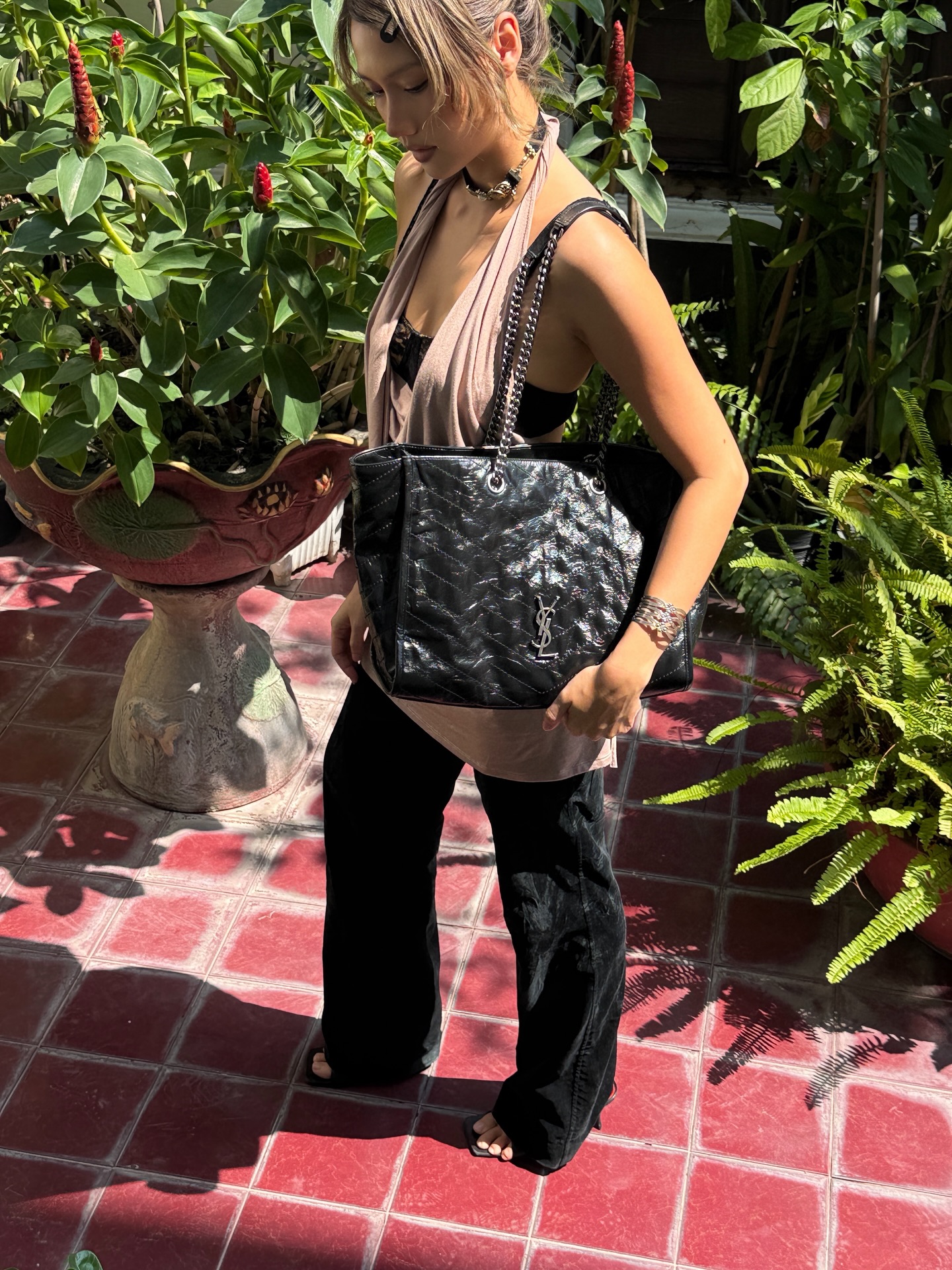 เมทัล สุขขาว