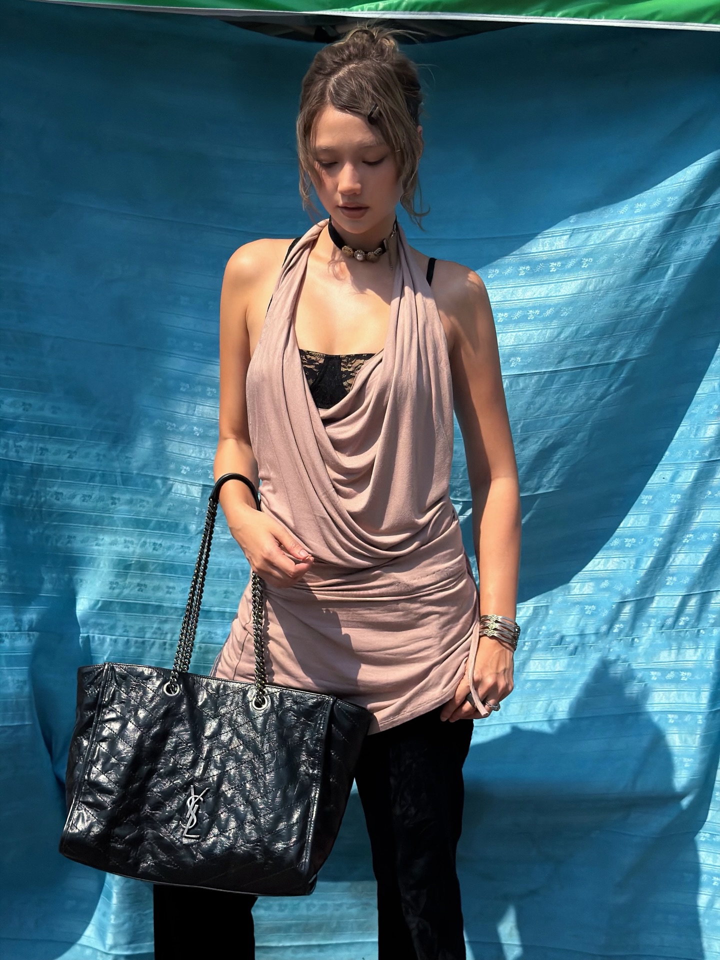 เมทัล สุขขาว