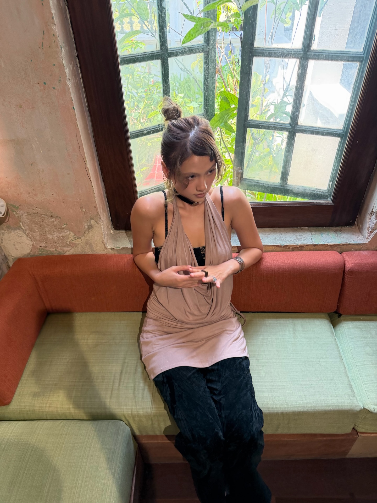 เมทัล สุขขาว