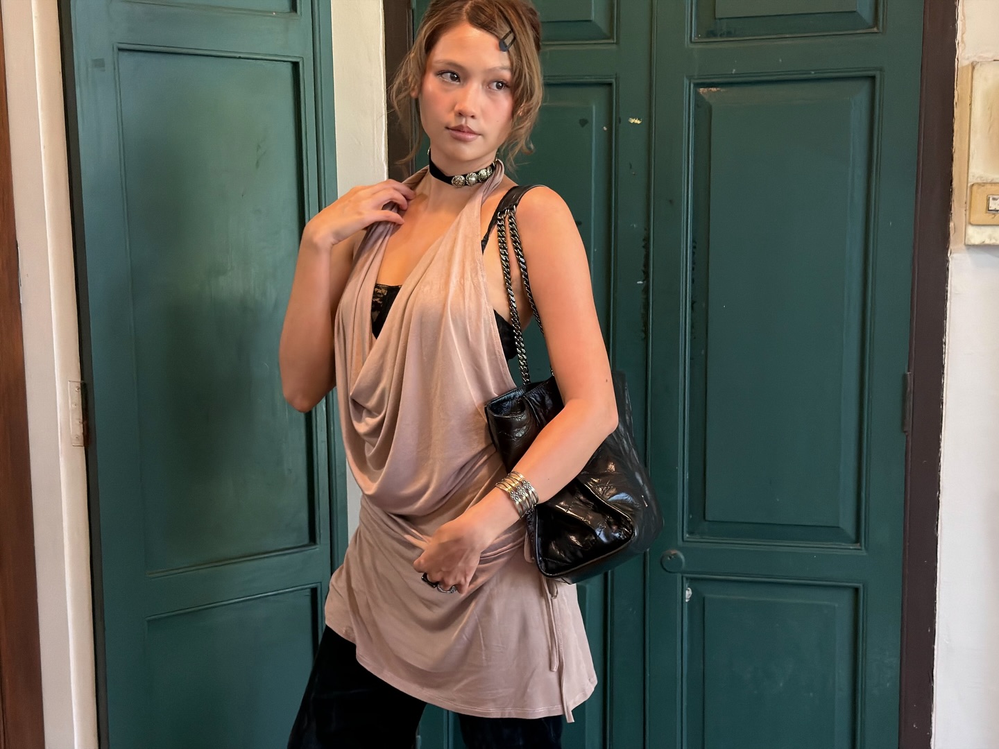 เมทัล สุขขาว