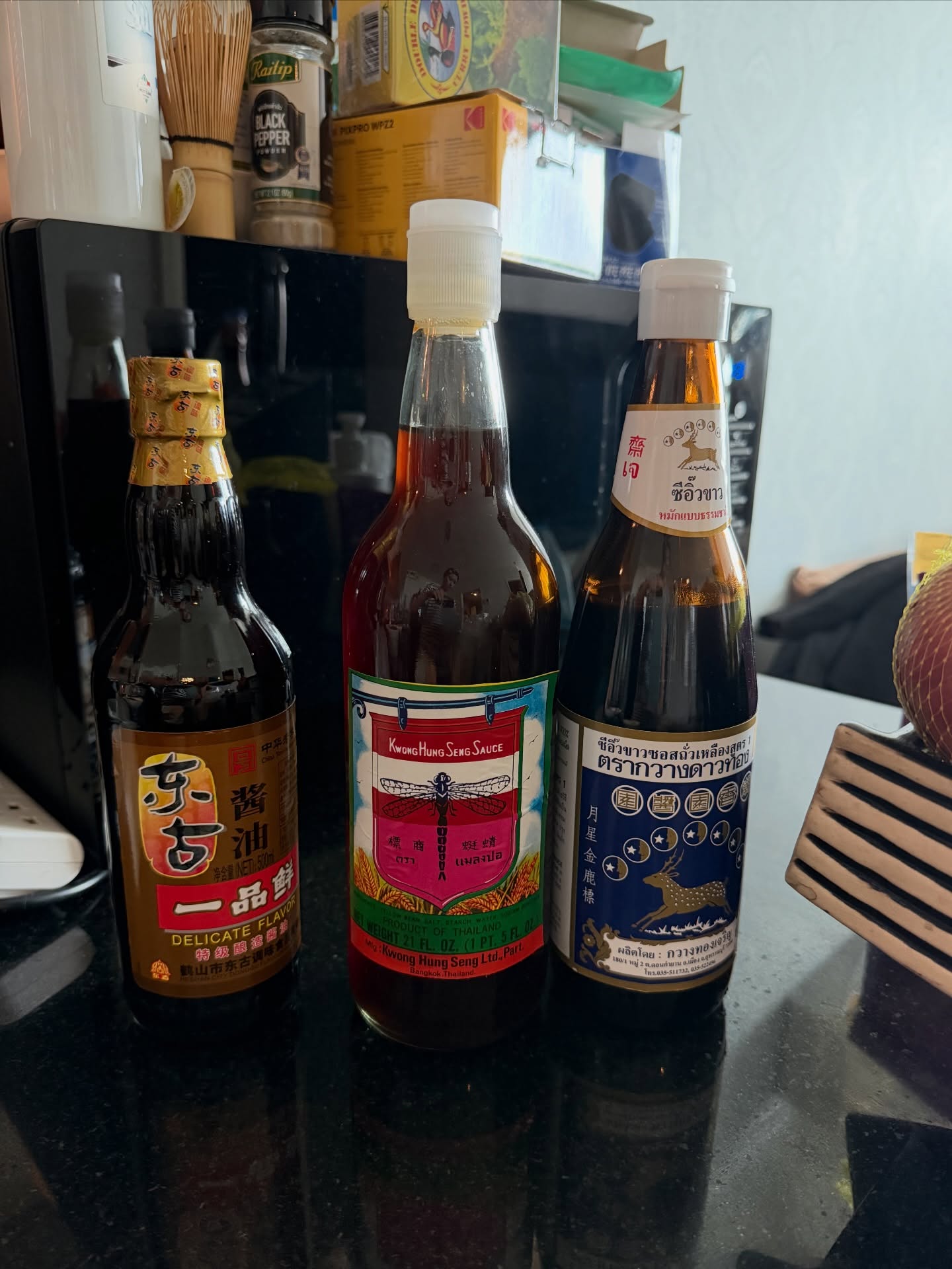 เมทัล สุขขาว