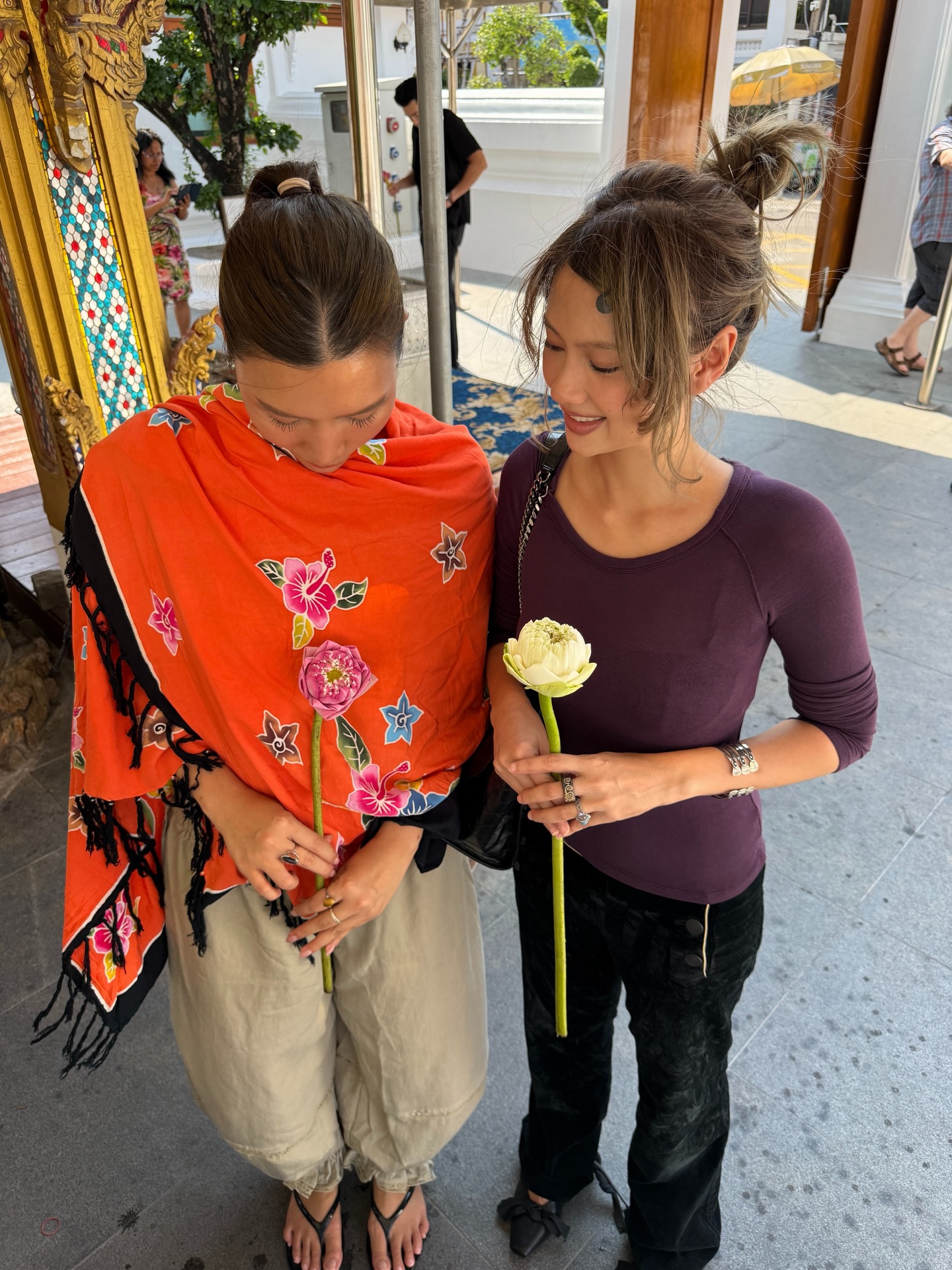 เมทัล สุขขาว