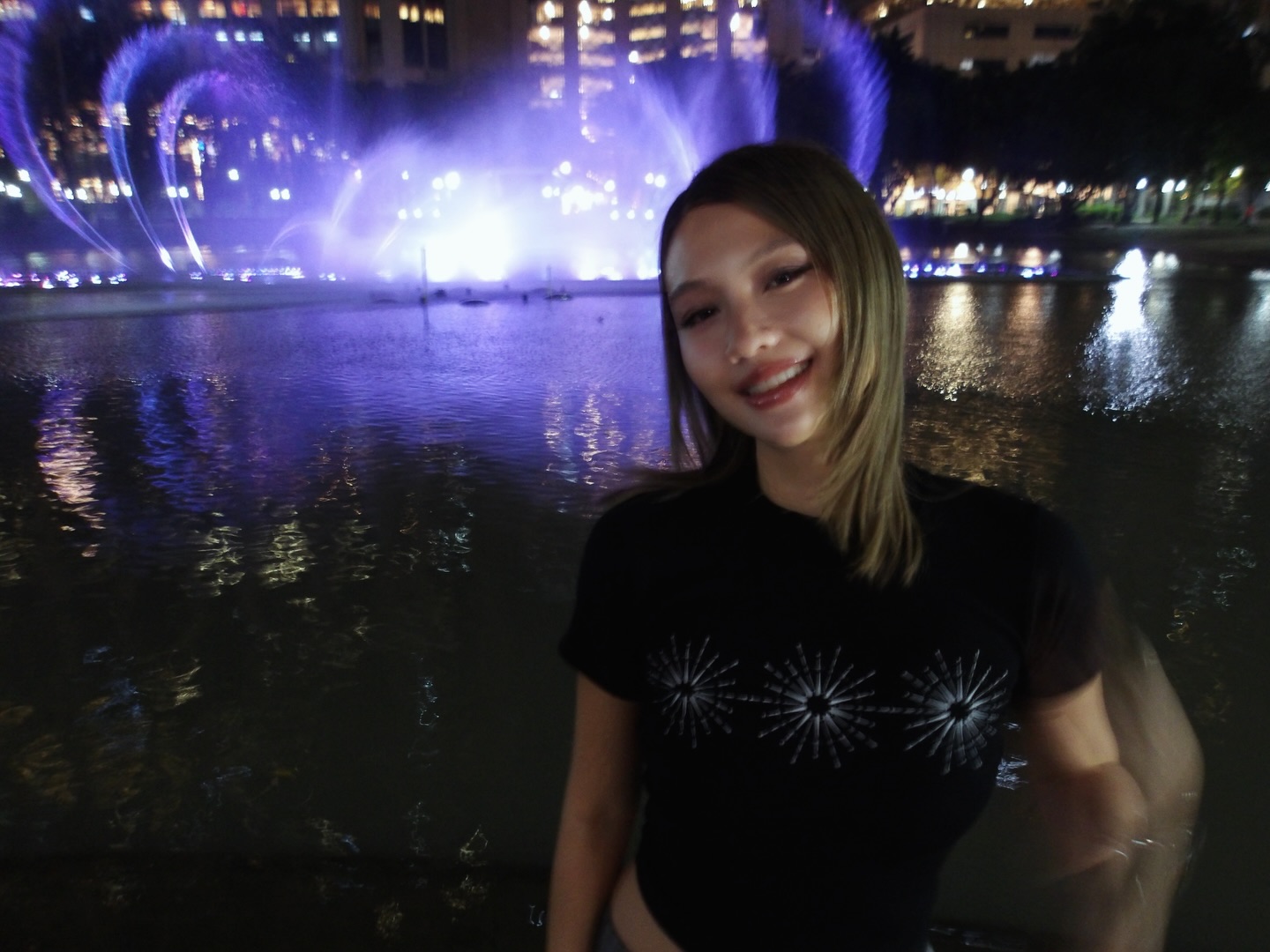 เมทัล สุขขาว