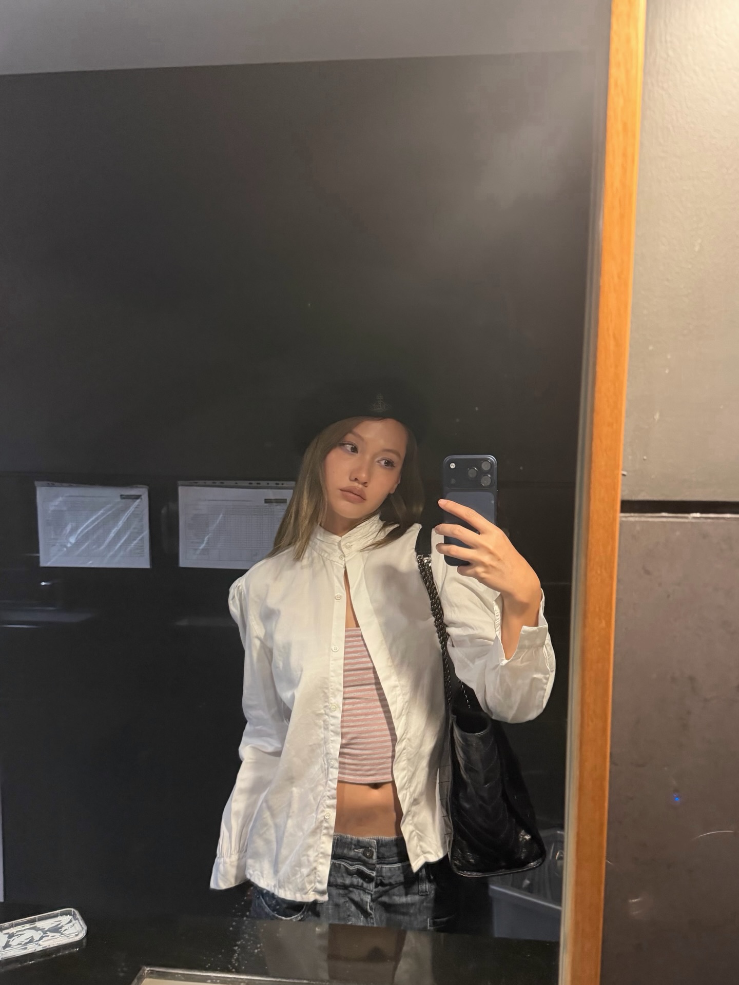 เมทัล สุขขาว