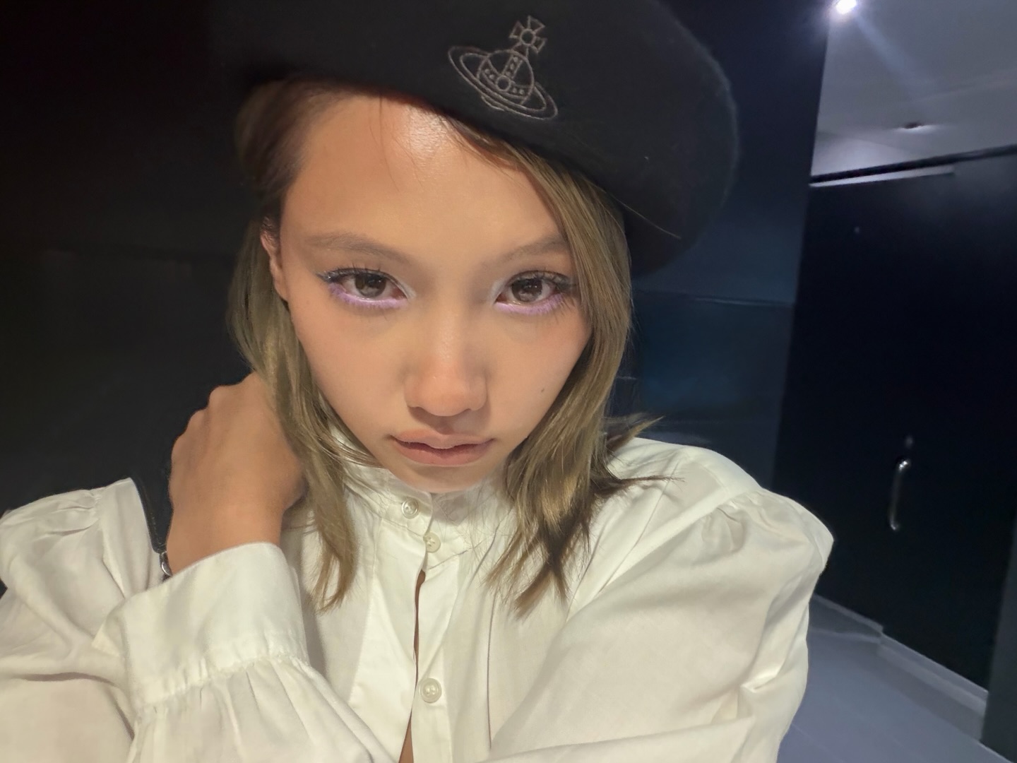 เมทัล สุขขาว