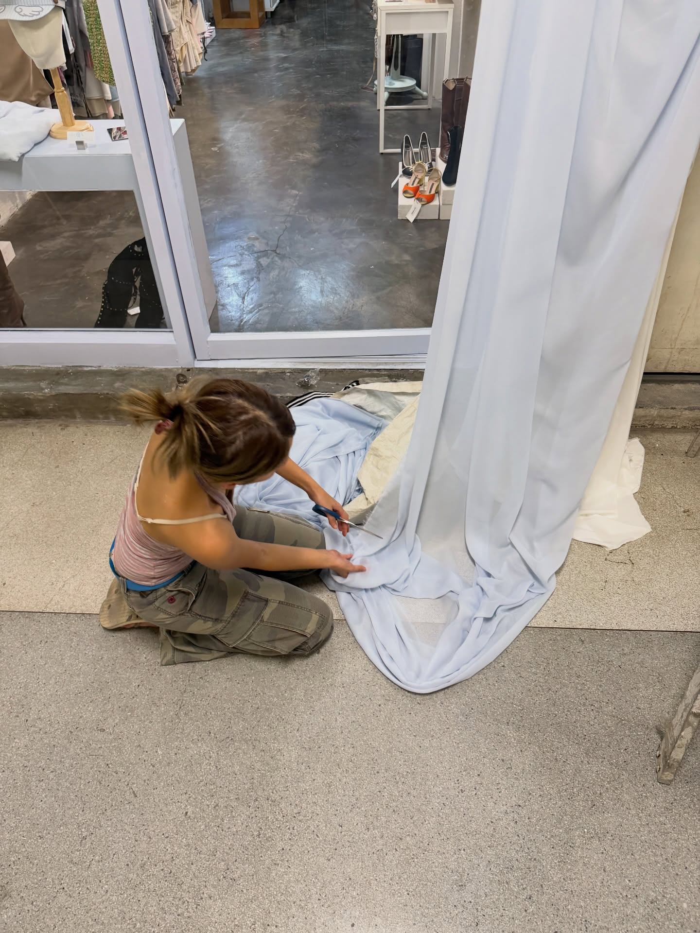 เมทัล สุขขาว