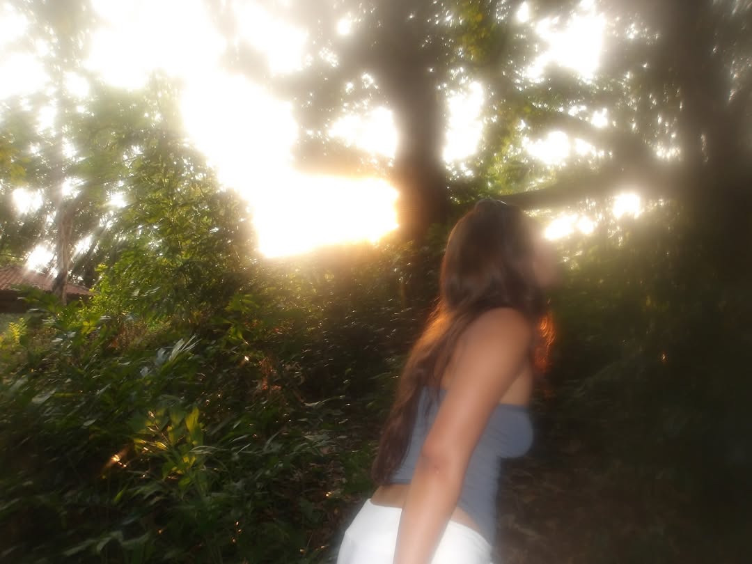 เมทัล สุขขาว