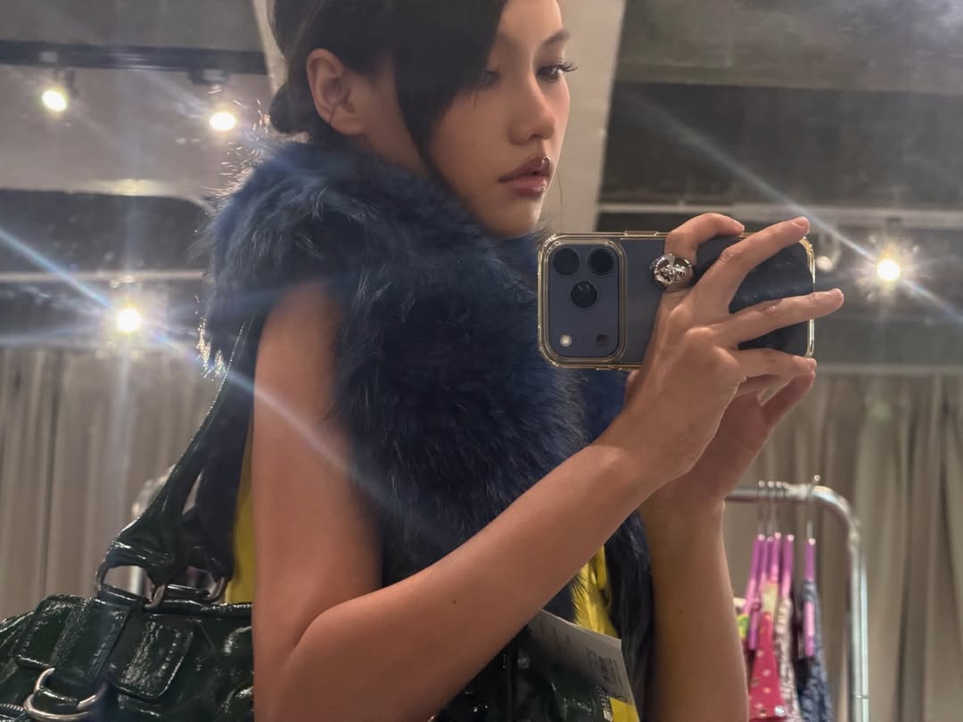 เมทัล สุขขาว