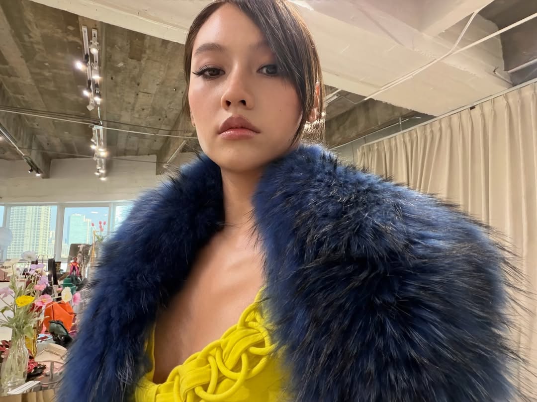 เมทัล สุขขาว