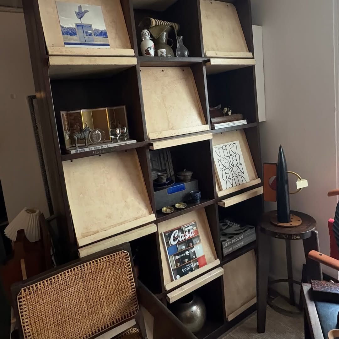 เมทัล สุขขาว