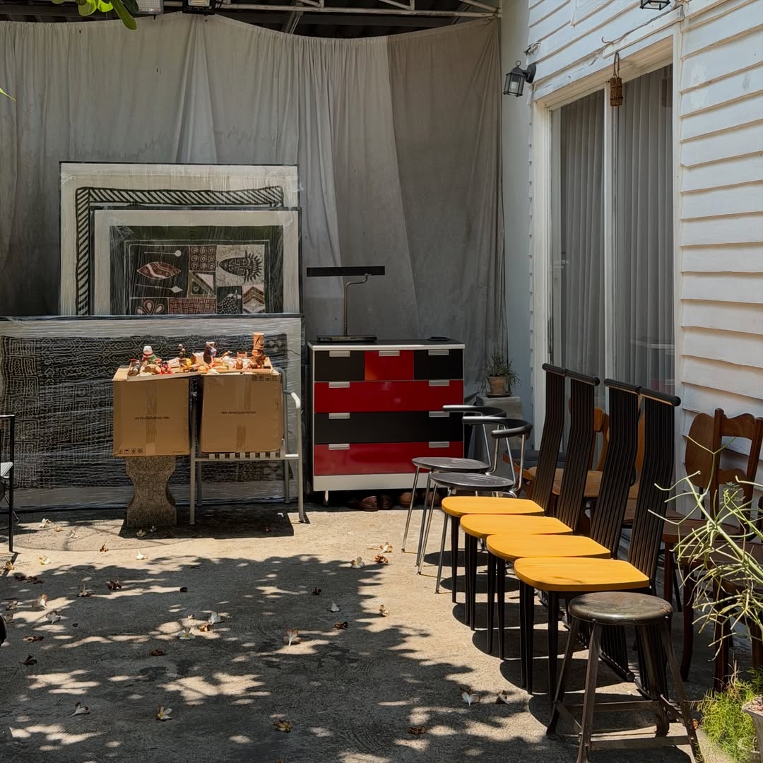 เมทัล สุขขาว