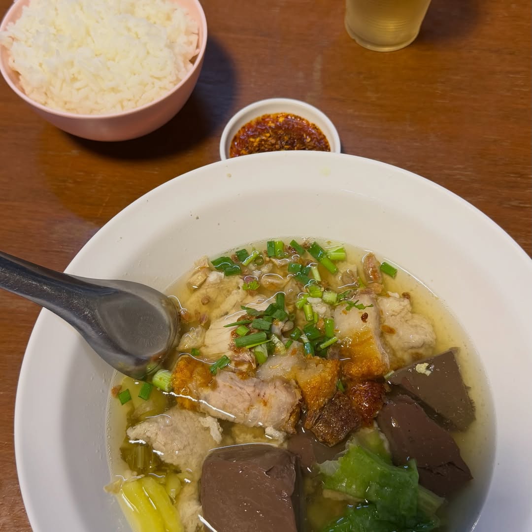 เมทัล สุขขาว