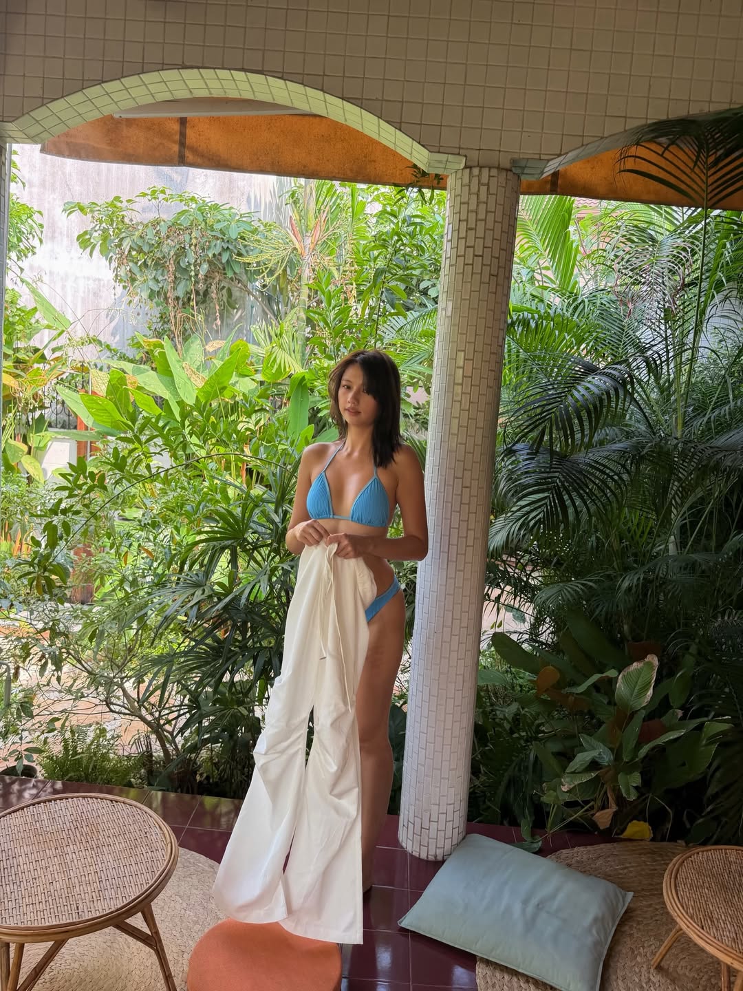 เมทัล สุขขาว