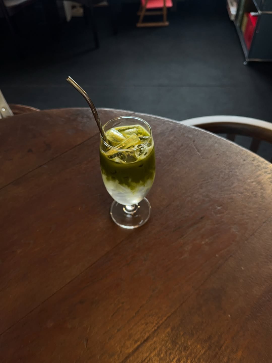 เมทัล สุขขาว