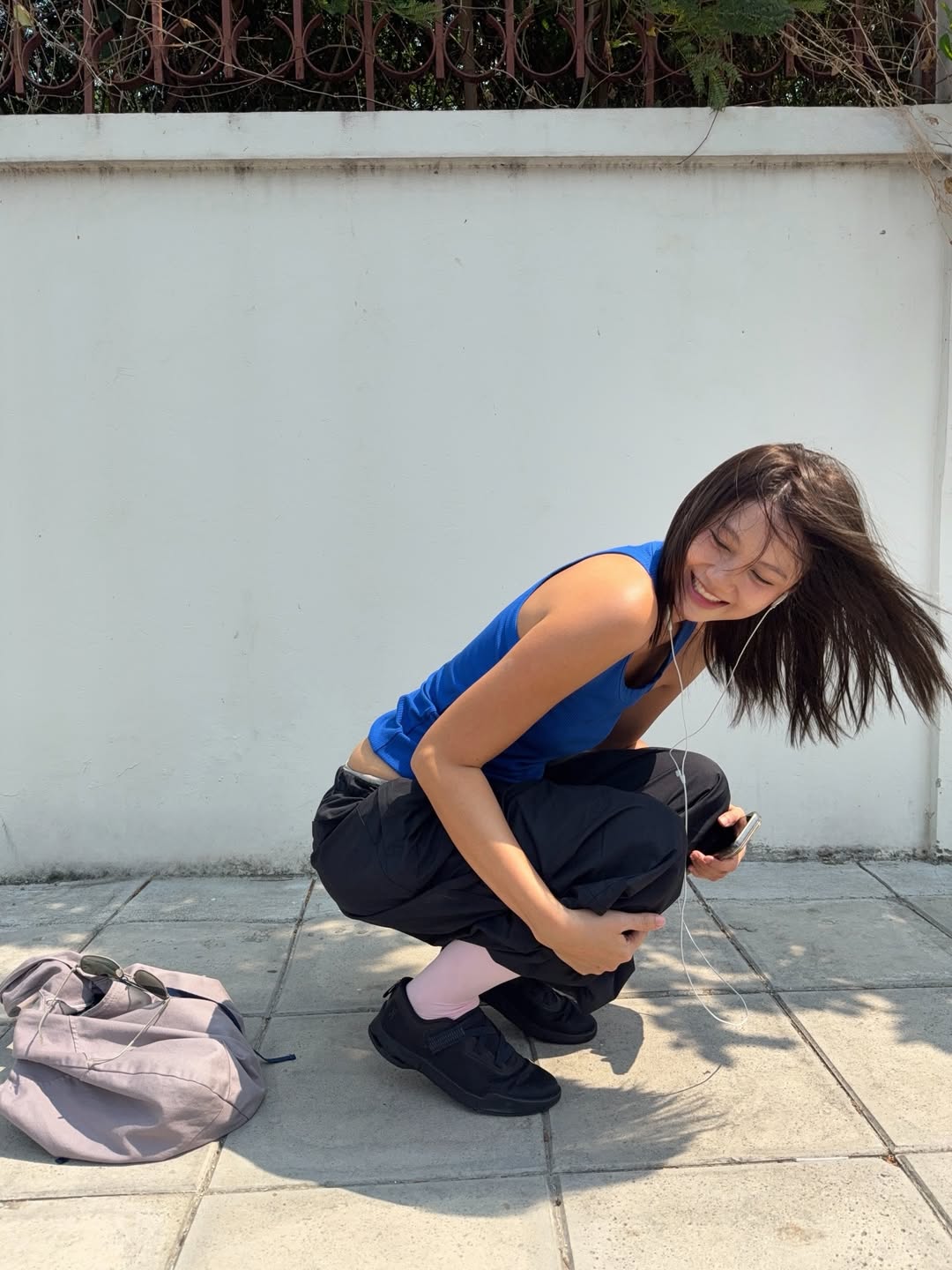 เมทัล สุขขาว