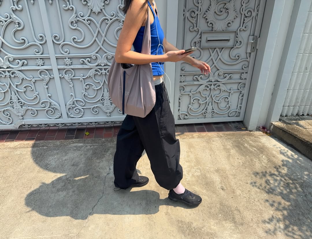 เมทัล สุขขาว