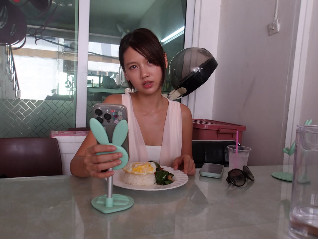 เมทัล สุขขาว