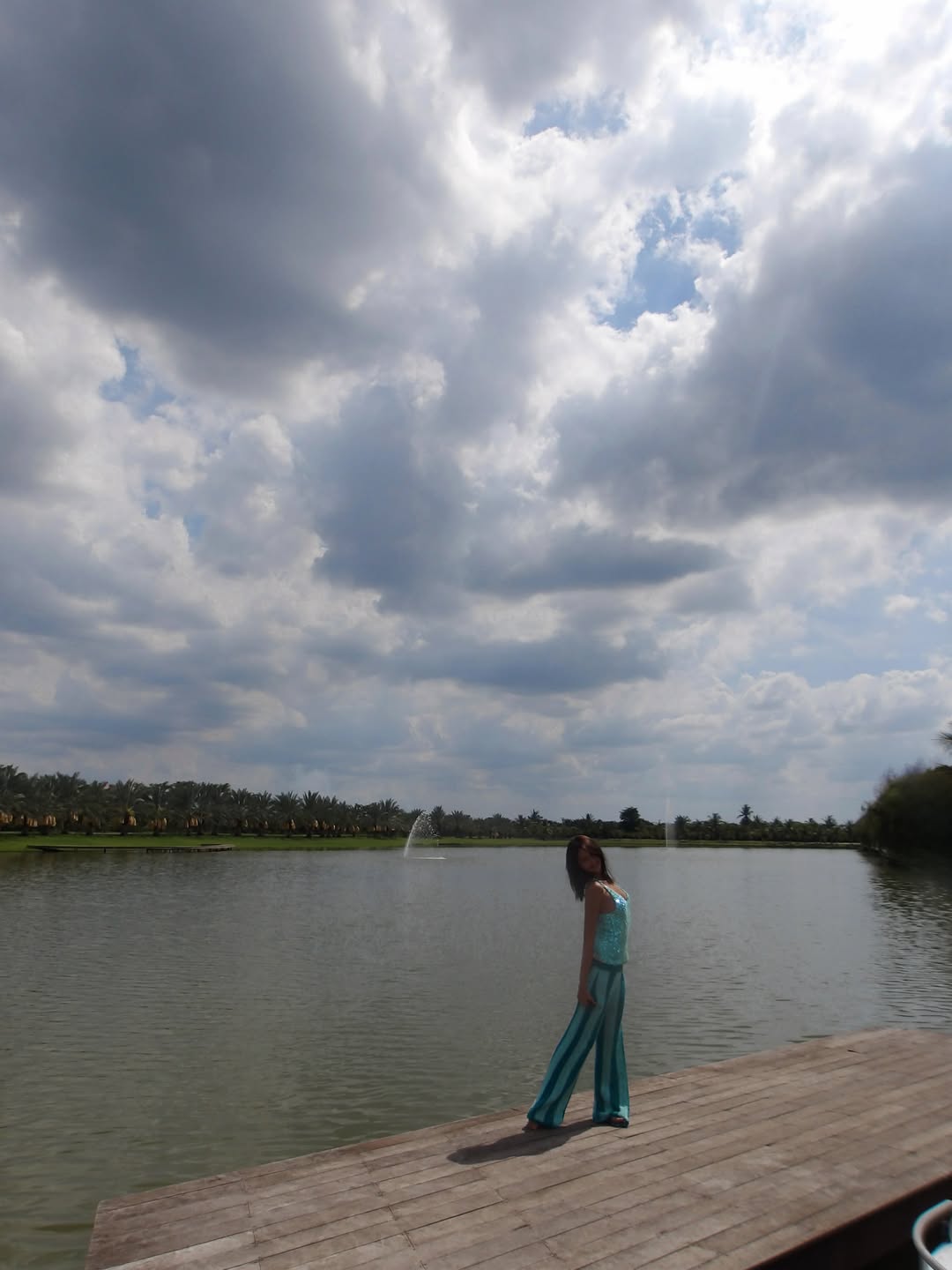 เมทัล สุขขาว