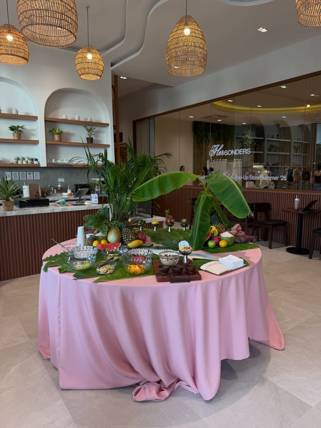 เมทัล สุขขาว