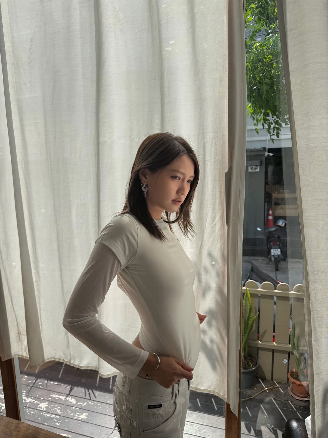 เมทัล สุขขาว