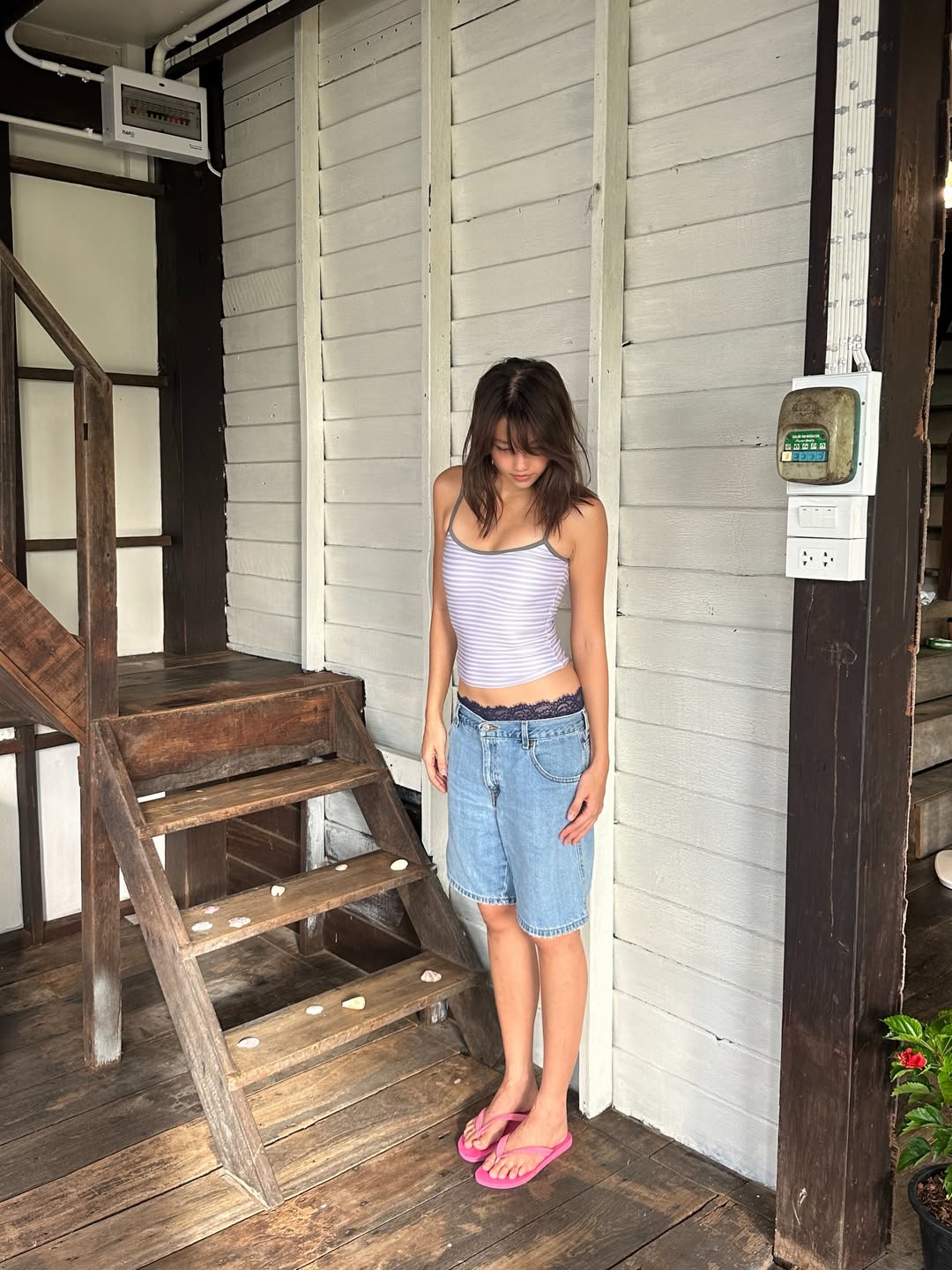 เมทัล สุขขาว