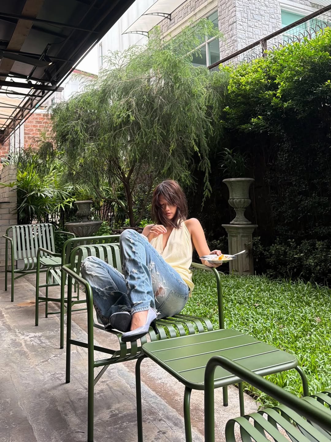 เมทัล สุขขาว