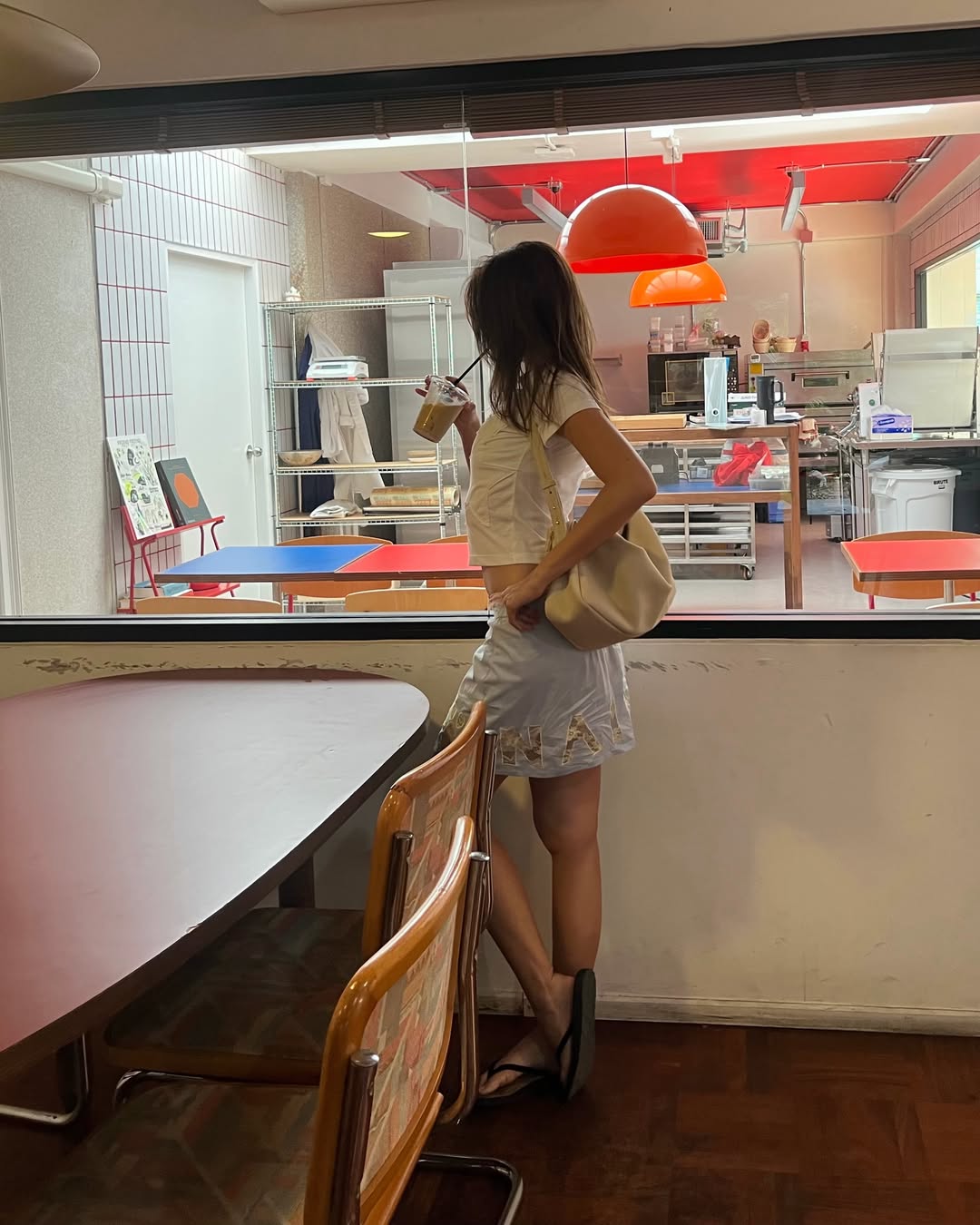 เมทัล สุขขาว