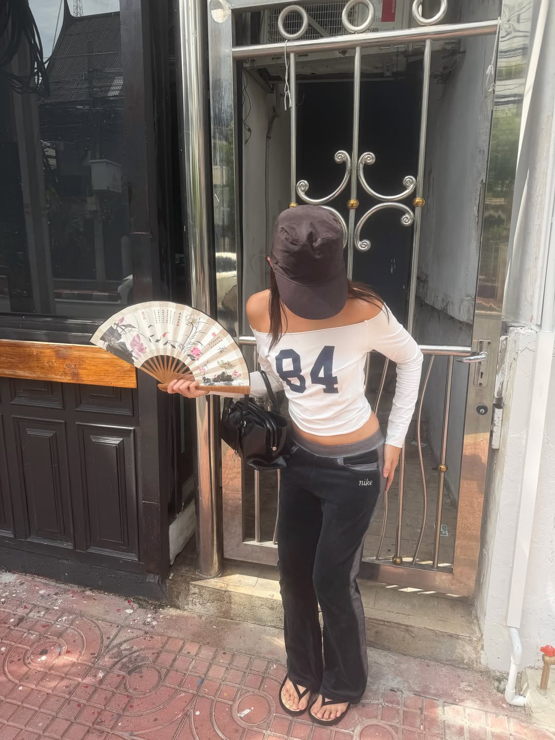 เมทัล สุขขาว