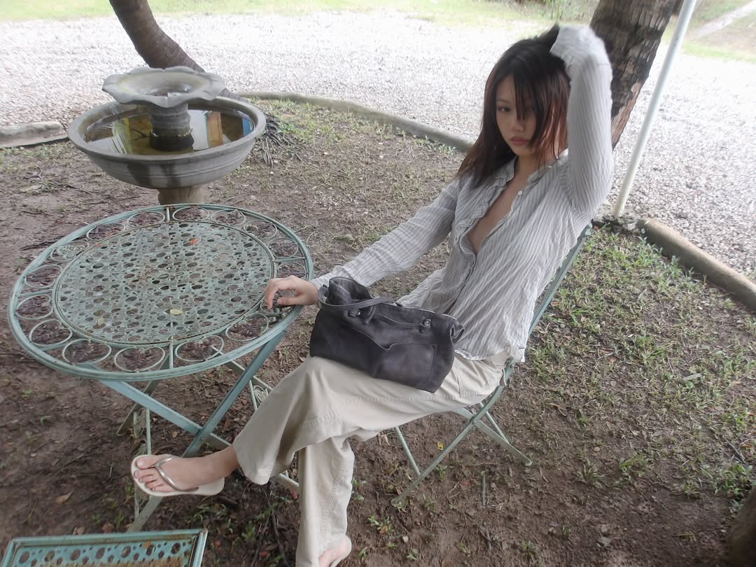 เมทัล สุขขาว