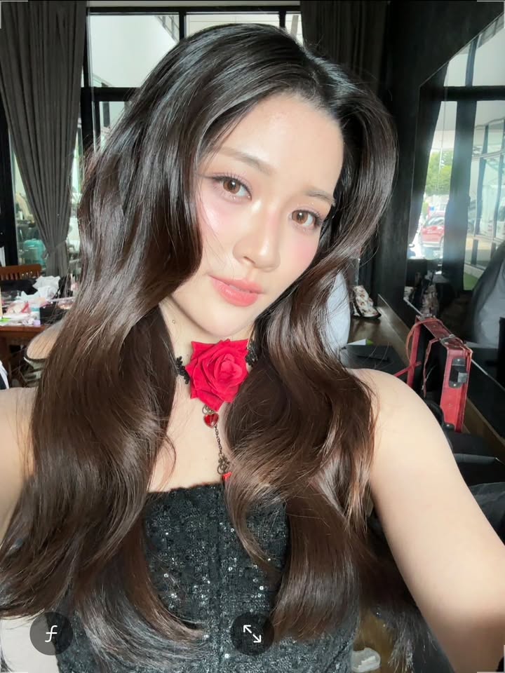 จินนี่ - ณัฐณิชา ประทีปนาฏศิริ