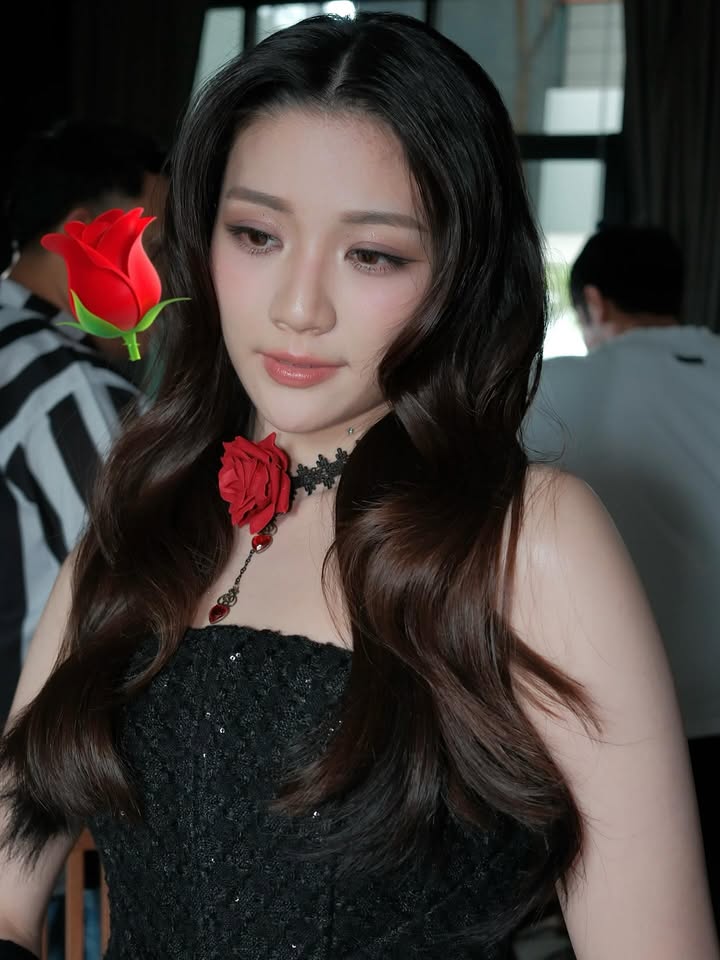 จินนี่ - ณัฐณิชา ประทีปนาฏศิริ