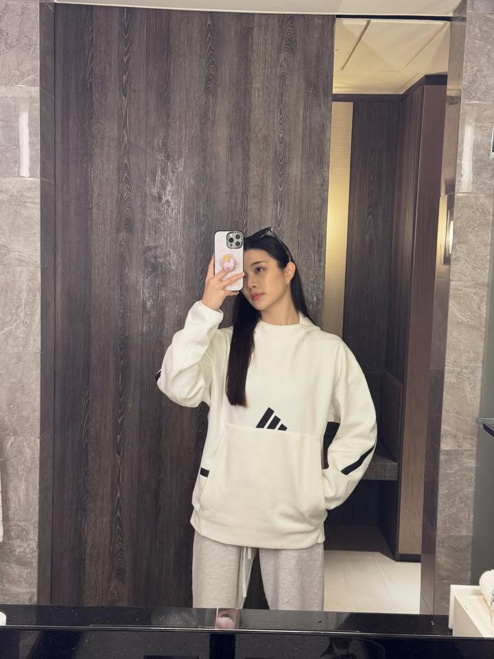 จินนี่ - ณัฐณิชา ประทีปนาฏศิริ