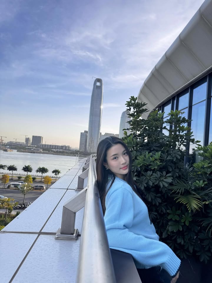 จินนี่ - ณัฐณิชา ประทีปนาฏศิริ