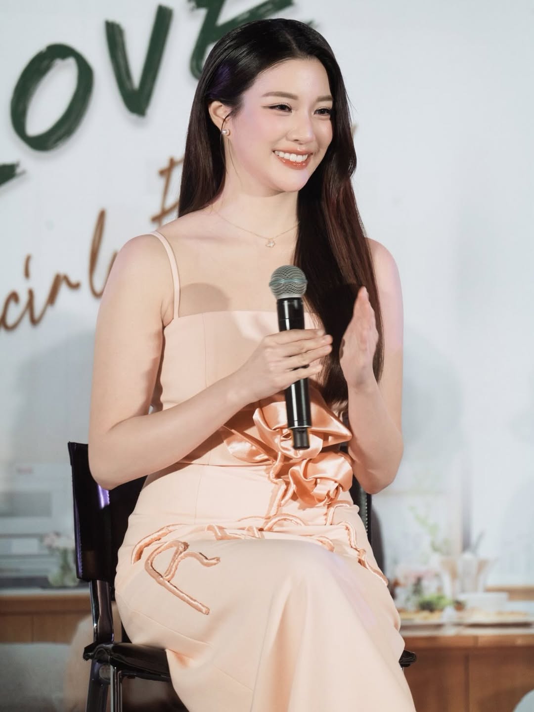 จินนี่ - ณัฐณิชา ประทีปนาฏศิริ