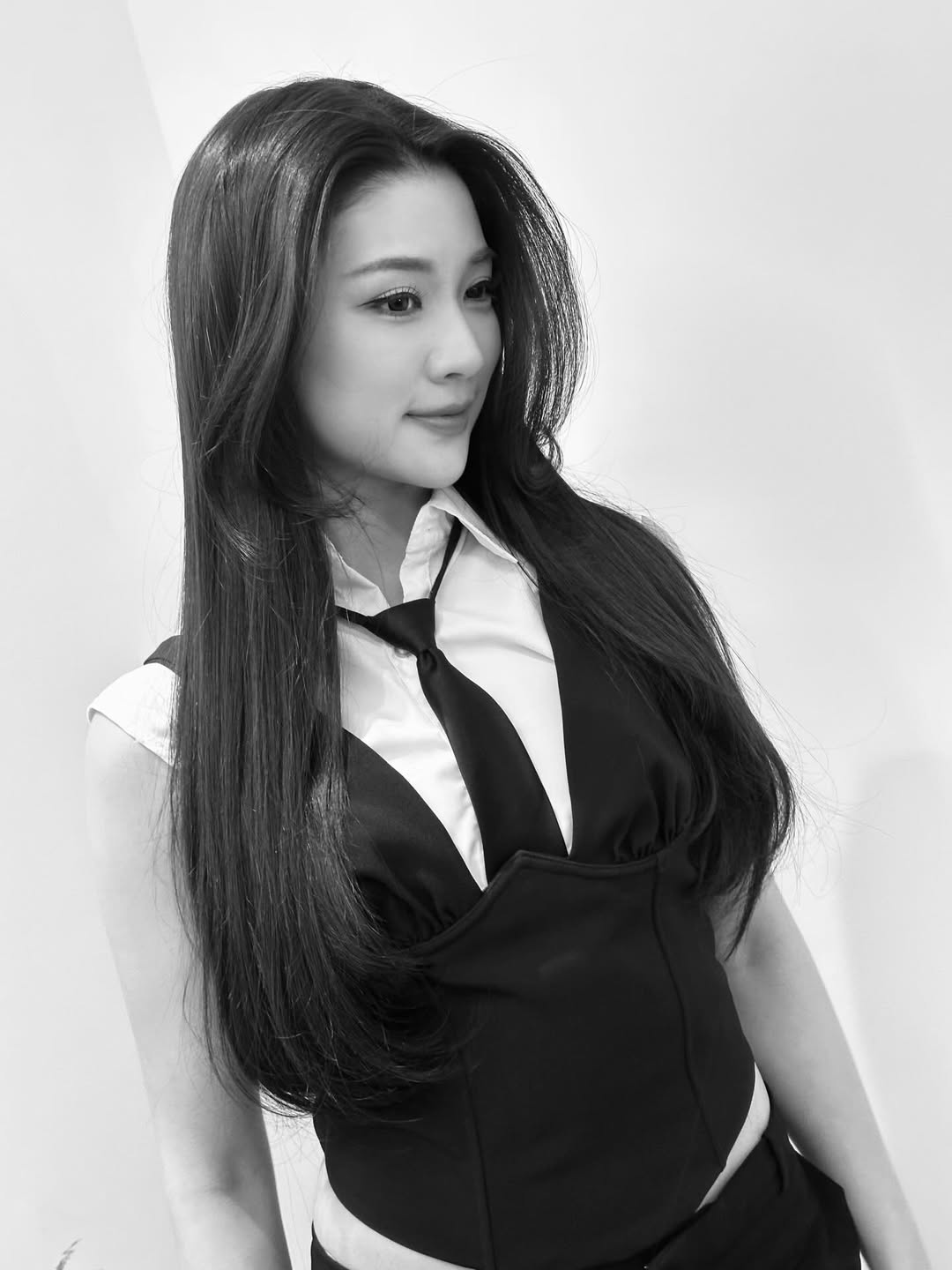 จินนี่ - ณัฐณิชา ประทีปนาฏศิริ