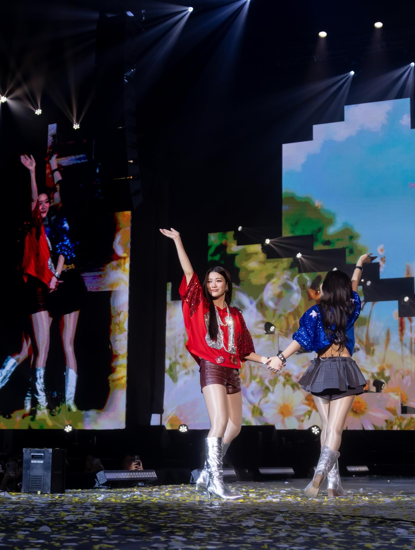 จินนี่ - ณัฐณิชา ประทีปนาฏศิริ